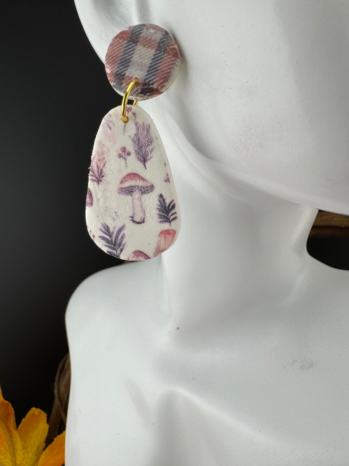 Mushroom motif with Rust and Blue Plaid post