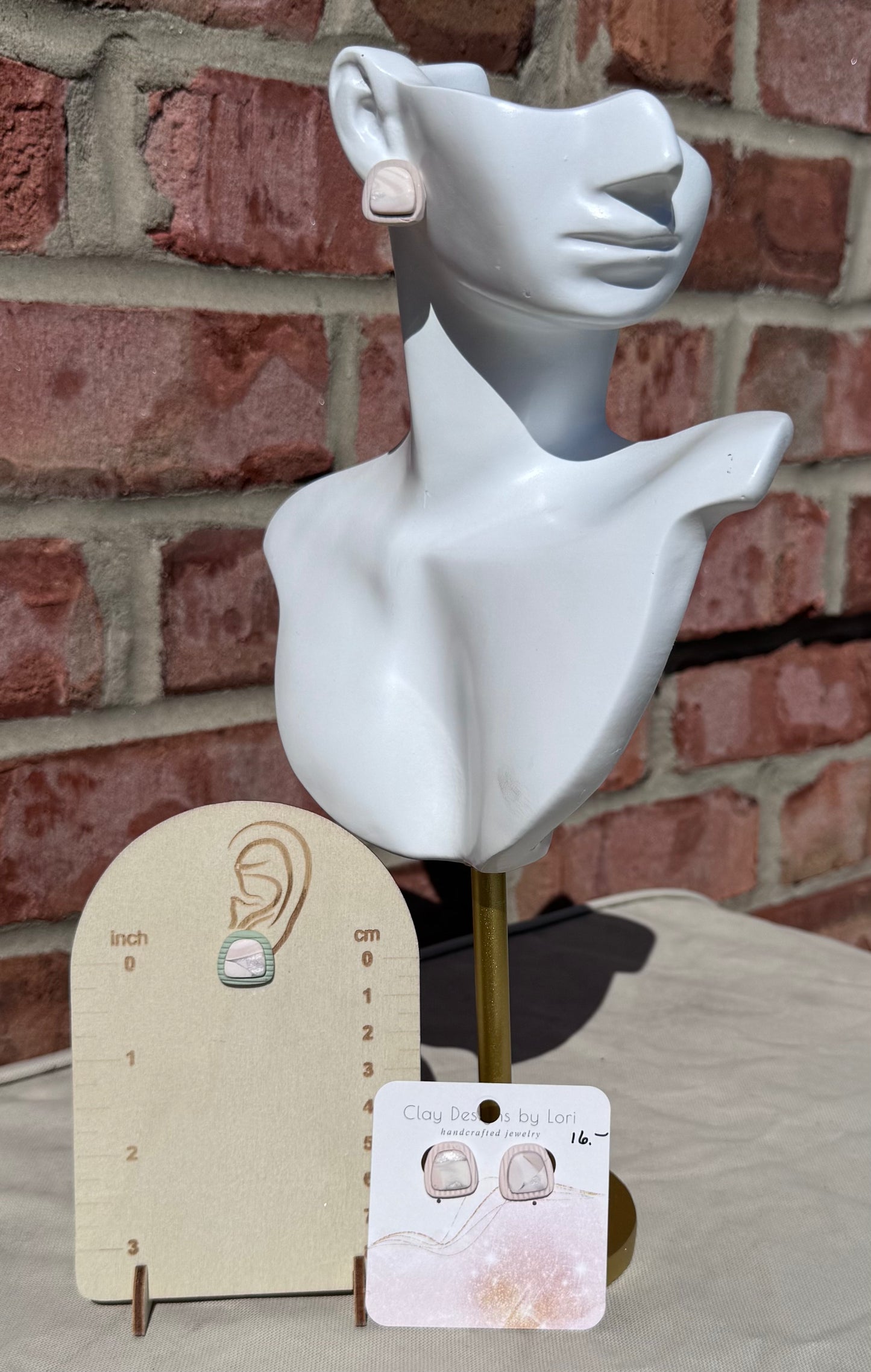 Mini Blossom Taupe Marbled Studs