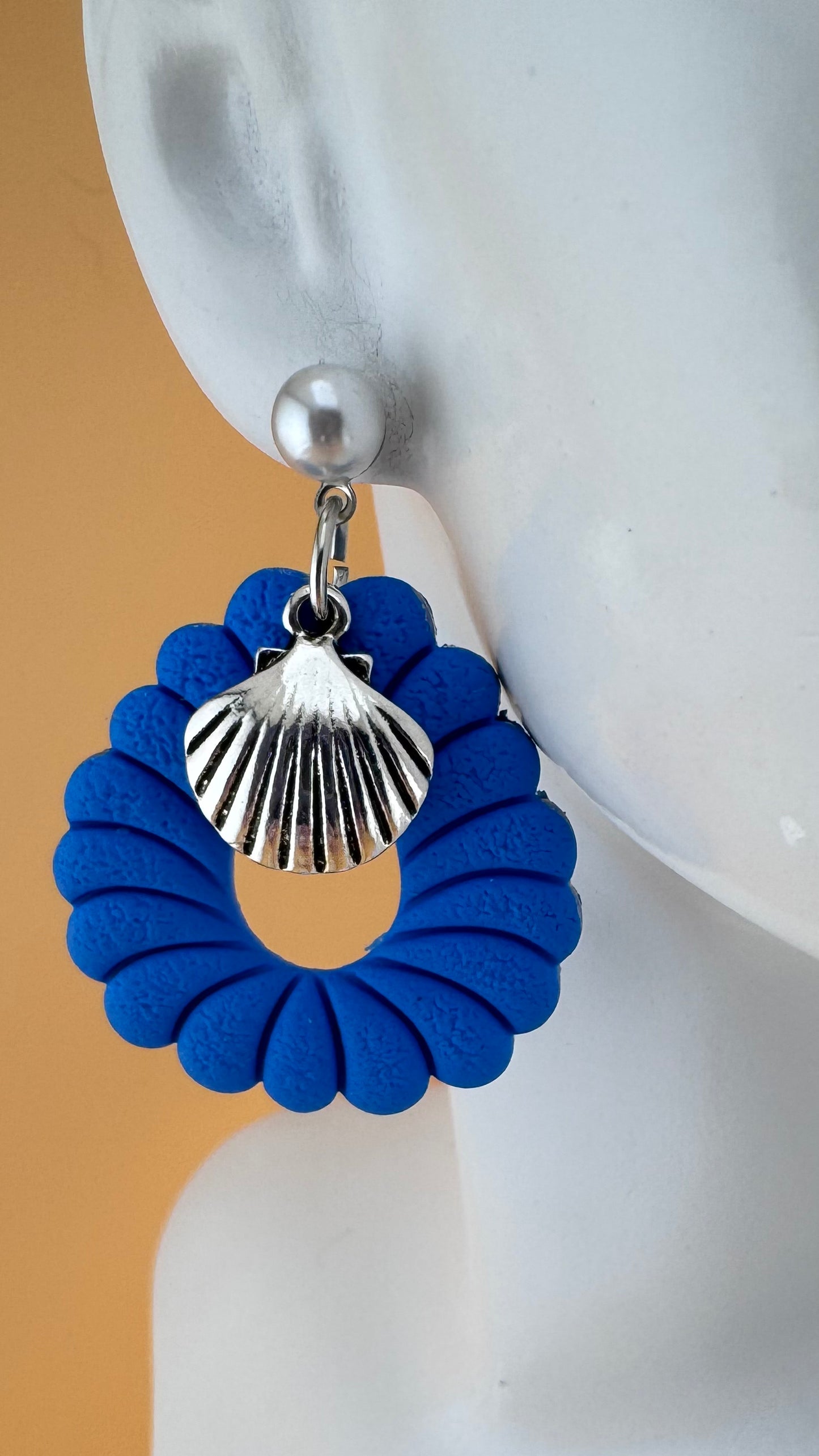 Scallop Shores Earrings